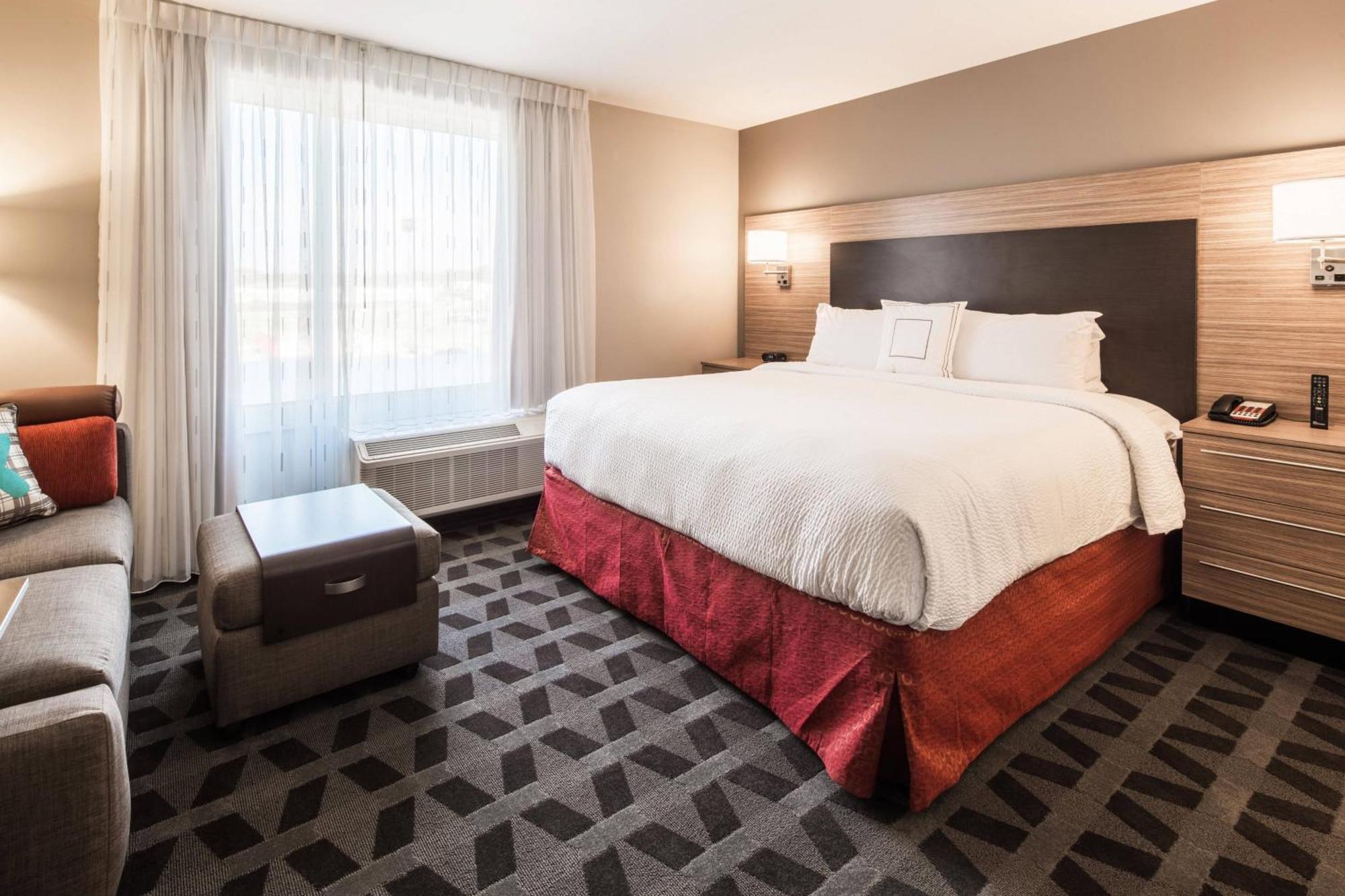 Towneplace Suites By Marriott Cleveland Room photo